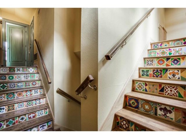 7023-Lakewood-tile-staircases