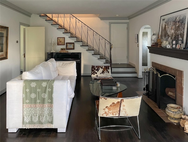 Studio-interior-front_kitchen-facing-southeast