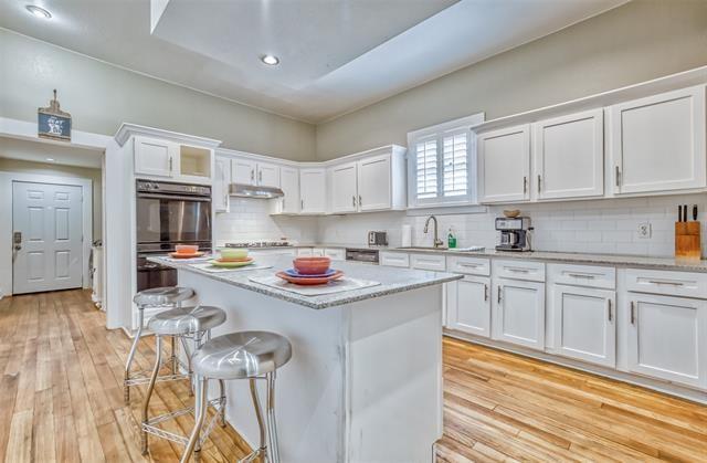 da791852704daadbbddccf4dde81904el-m930240852od-w1024_h768