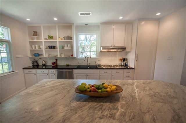 2000-Mayflower-Kitchen-1