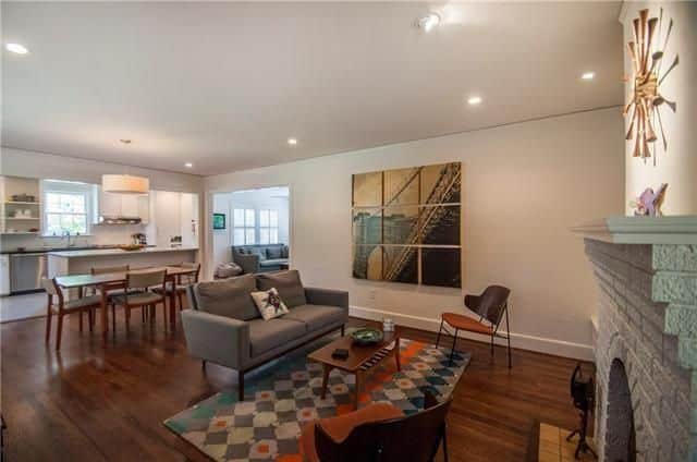 2000-Mayflower-Living-Dining