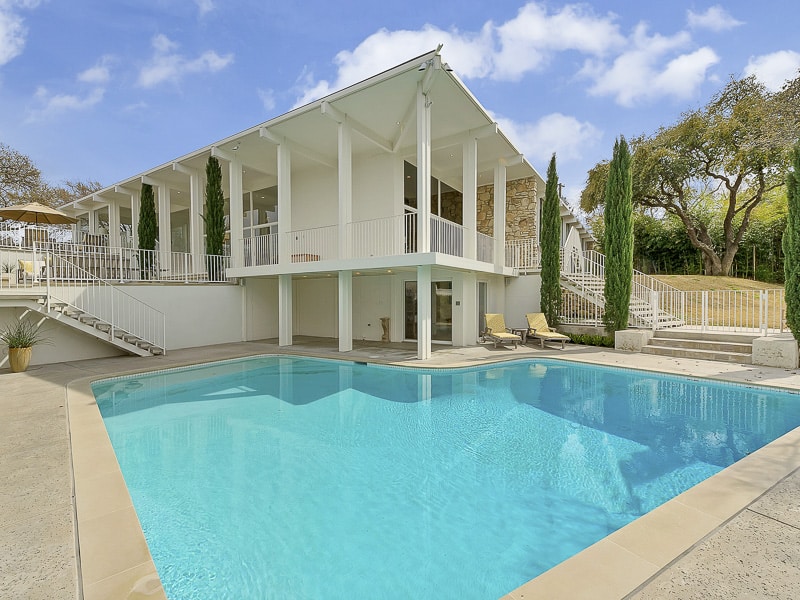 2004-Canterbury-drive-pool