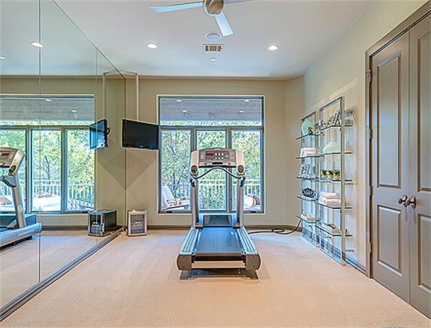 2006-Brazos-work-out-room