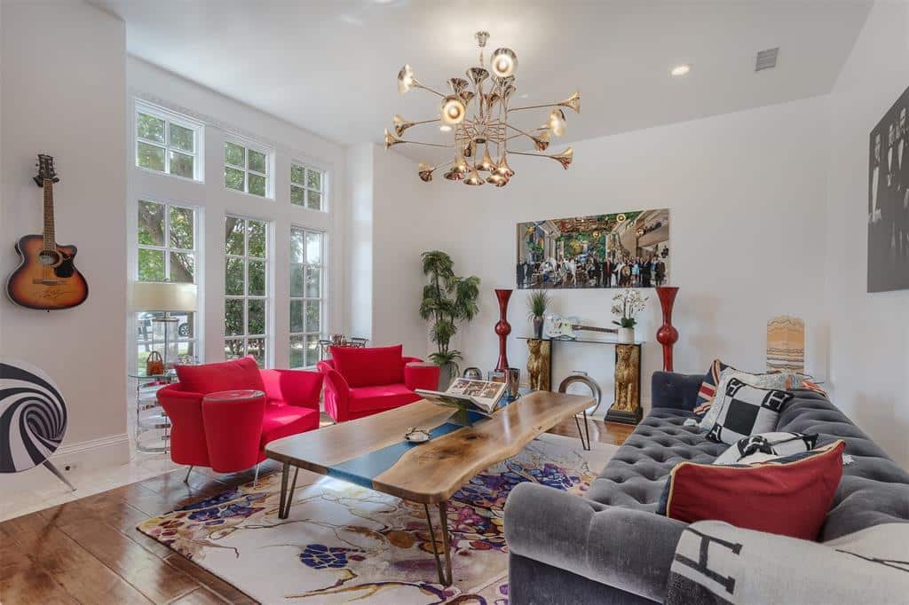 REMAX-4774-Longvue