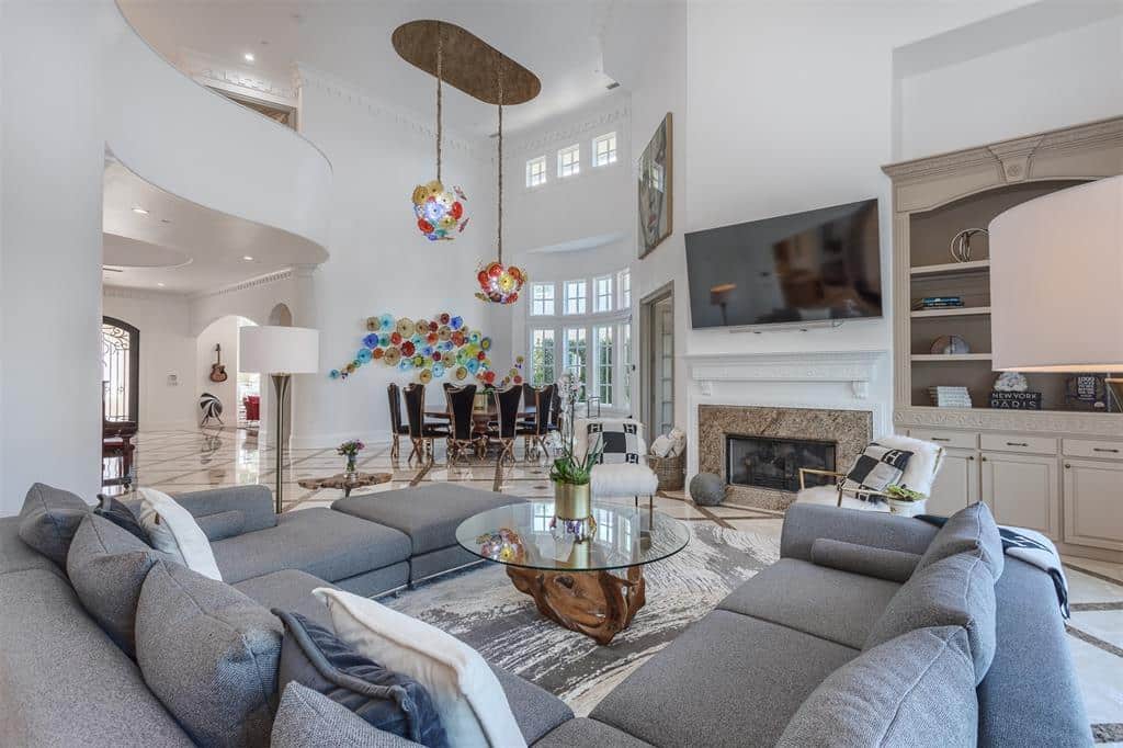 REMAX-4774-Longvue