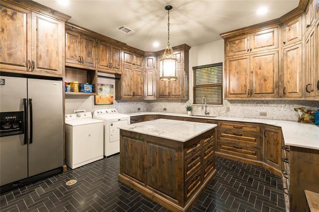 640x500-large-vertical-overlay-1-1