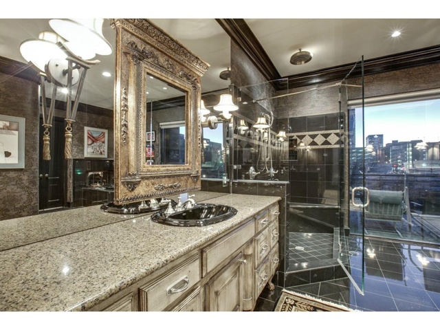 205-Pecan-Master-Bath-3