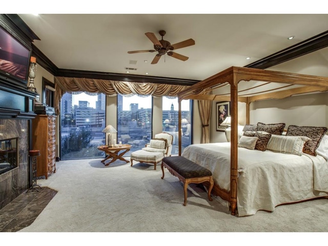 205-Pecan-Master-bed