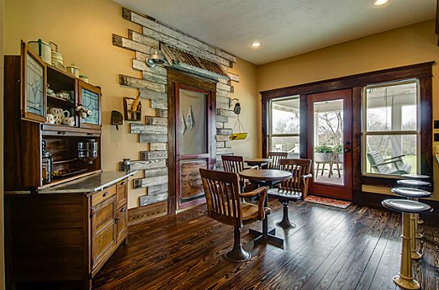 2113-Mangum-Pantry
