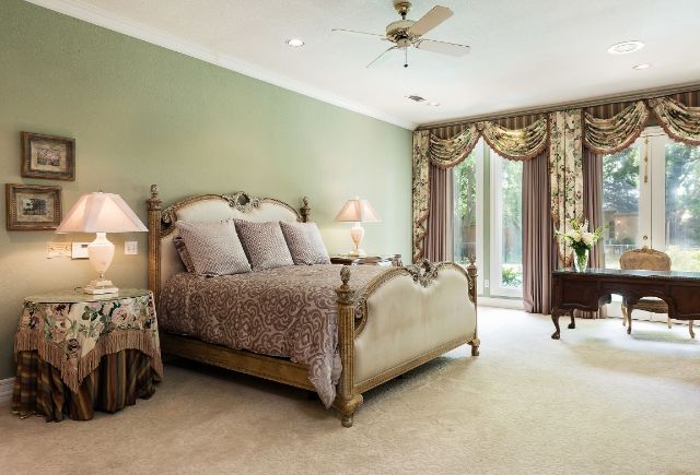 1_9441HollowWay-3234H