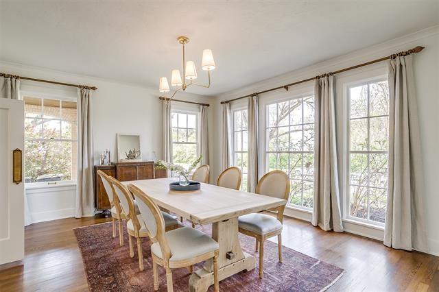 2200-Winton-Terrace-Front-2