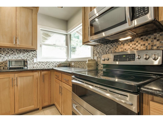 2203-W-Colorado-Kitchen-2