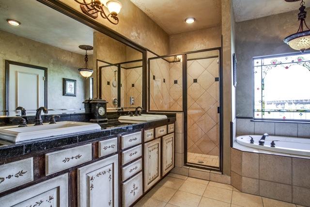 2205-Canton-129-Master-bath