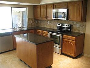 2205-Travis-kitchen