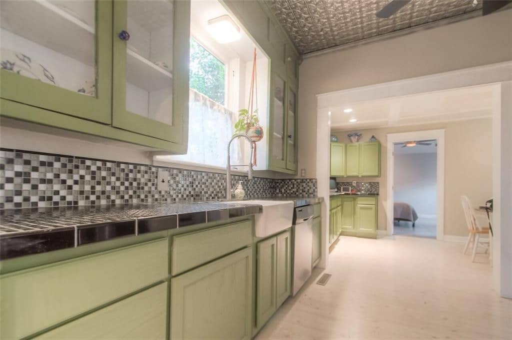 2209-Hurley-Ave-fw-kitchen-1024x681