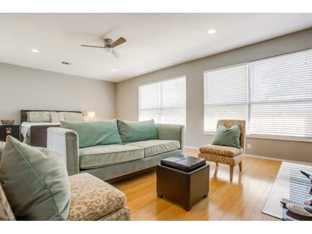 2211-N.-Fitzhugh-Bedroom-Living