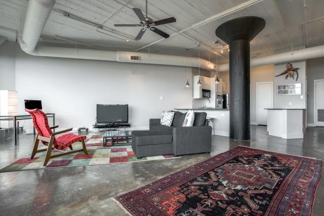 2220-Canton-309-Living-3