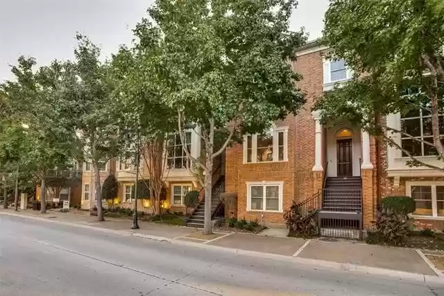 2225-Canton-Apt.-127-Front