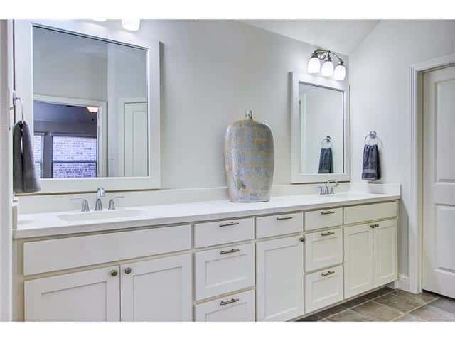 2244-Longwood-master-bath-2