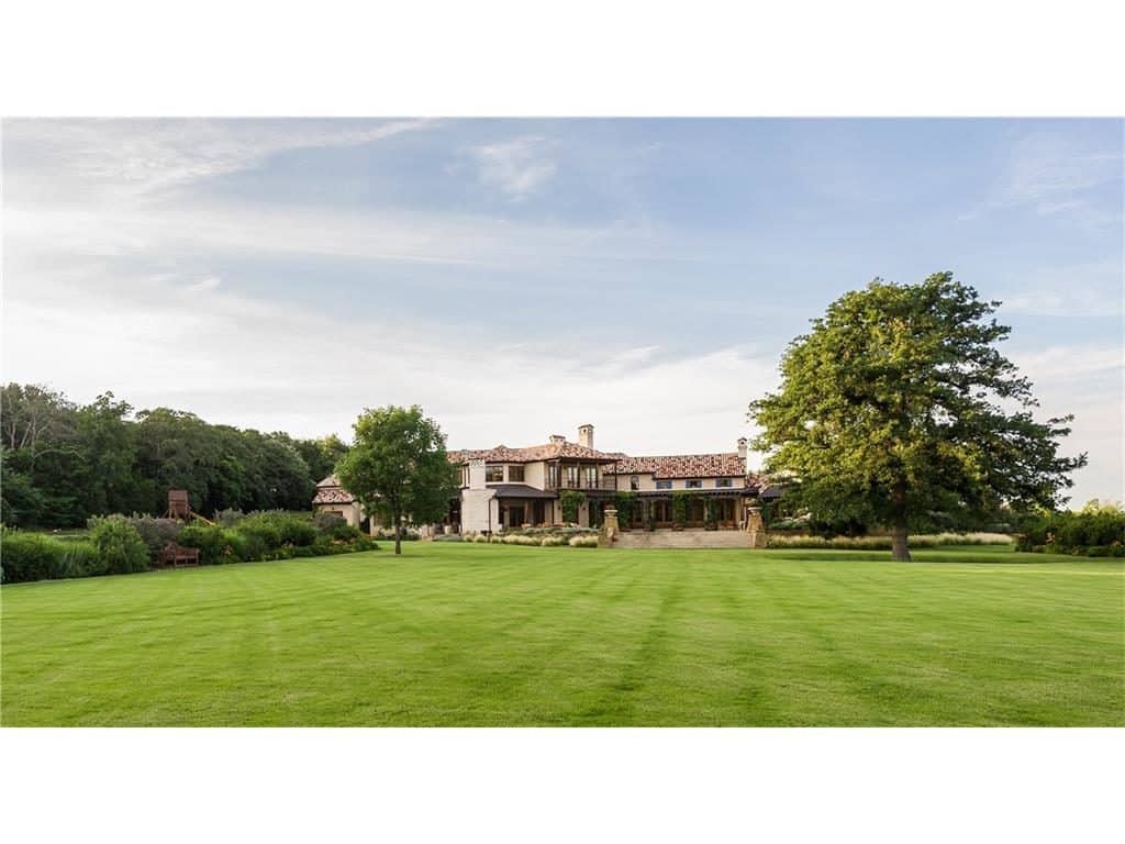 2252-king-fisher-drive-lomg-shot-1024x768