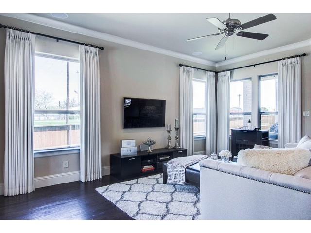 2272-Longwood-Living-2