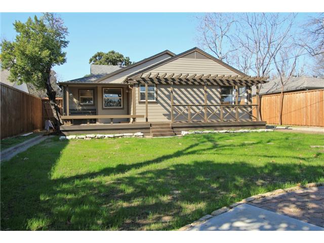2308-W.-Colorado-Backyard