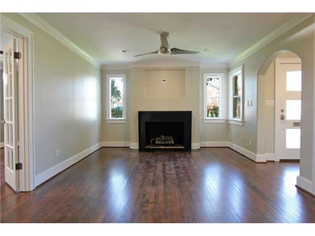 2308-W.-Colorado-Living