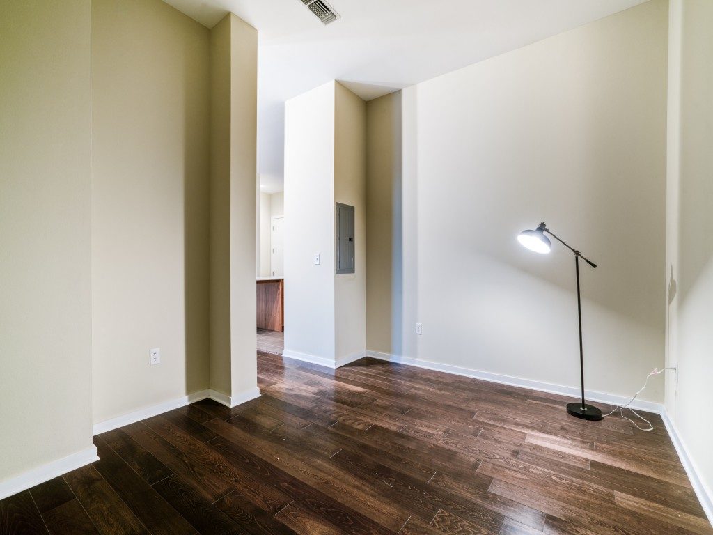 2323-n-houston-st-dallas-tx-706-MLS-16-1024x768