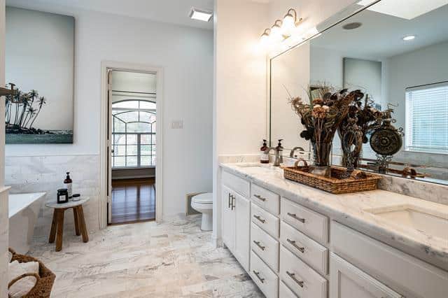 2324-Dobbins-Lane-1-1-1