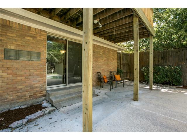 2352-Wildoak-Patio