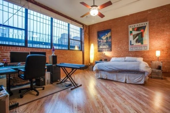 2401-Ervay-Bedroom-575x383