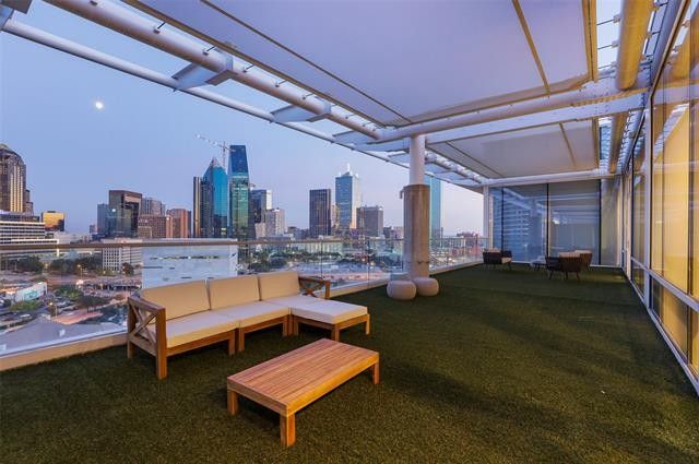 2408-Victory-Park-Lane-4