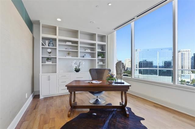 2408-Victory-Park-Lane-bedroom-master