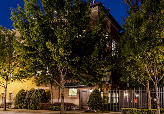 2411-Hall-Street-front