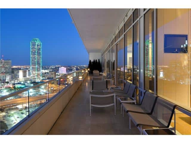 2430-Victory-3001-Terrace