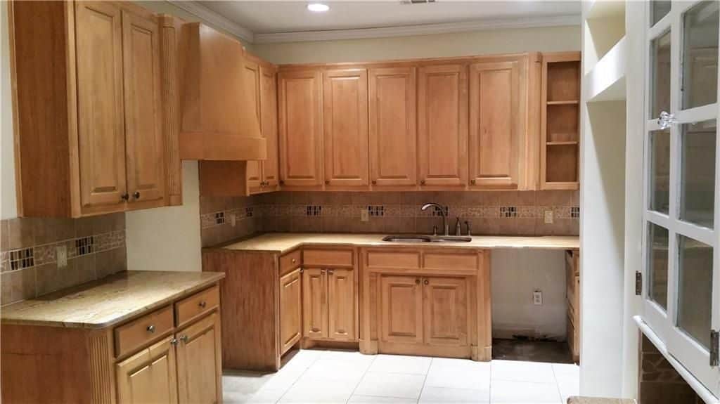 2500-South-Kitchen-1024x575