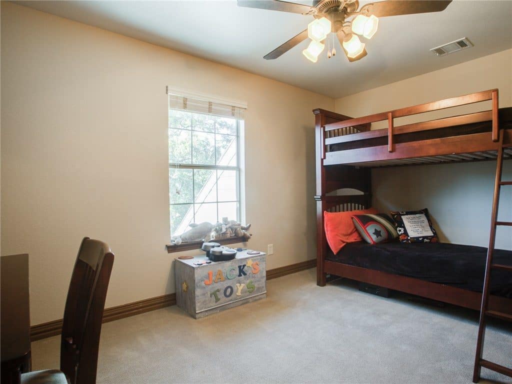 2505-Lake-Ridge-bedroom-2-1024x768
