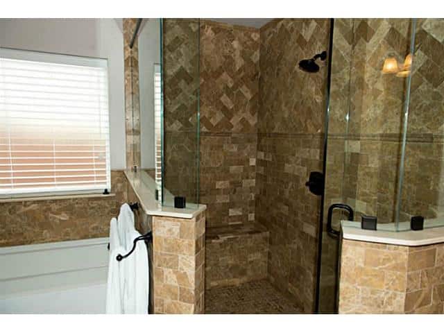 2524-Rogers-Master-Shower