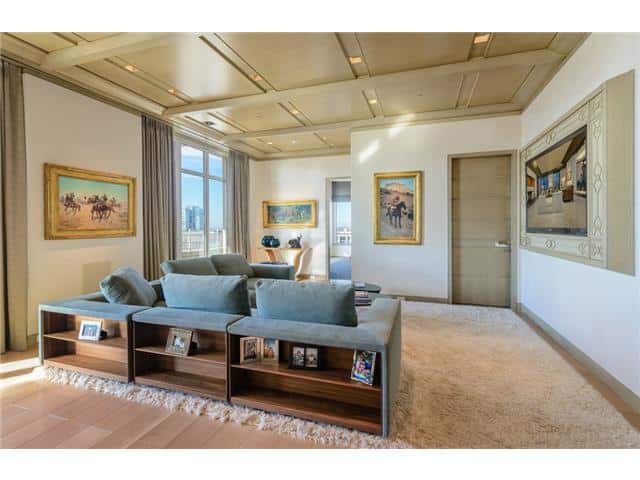 2555-N-Pearl-2200-Penthouse-Family-2