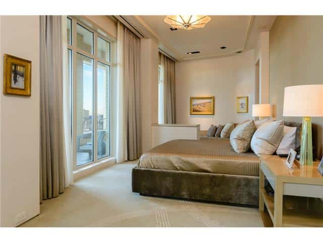 2555-N-Pearl-2200-Penthouse-Master