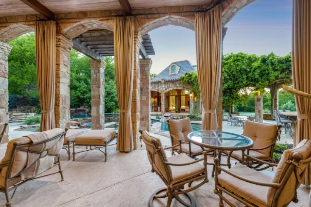 6901-Sanctuary-Lane-ext-1024x683