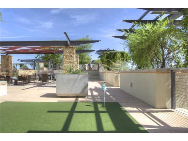 2600-W-7th-ST-2738-Putting-Green