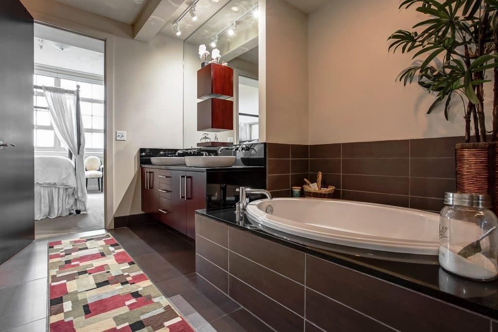 2600-W.-7th-2450-25-1024x683