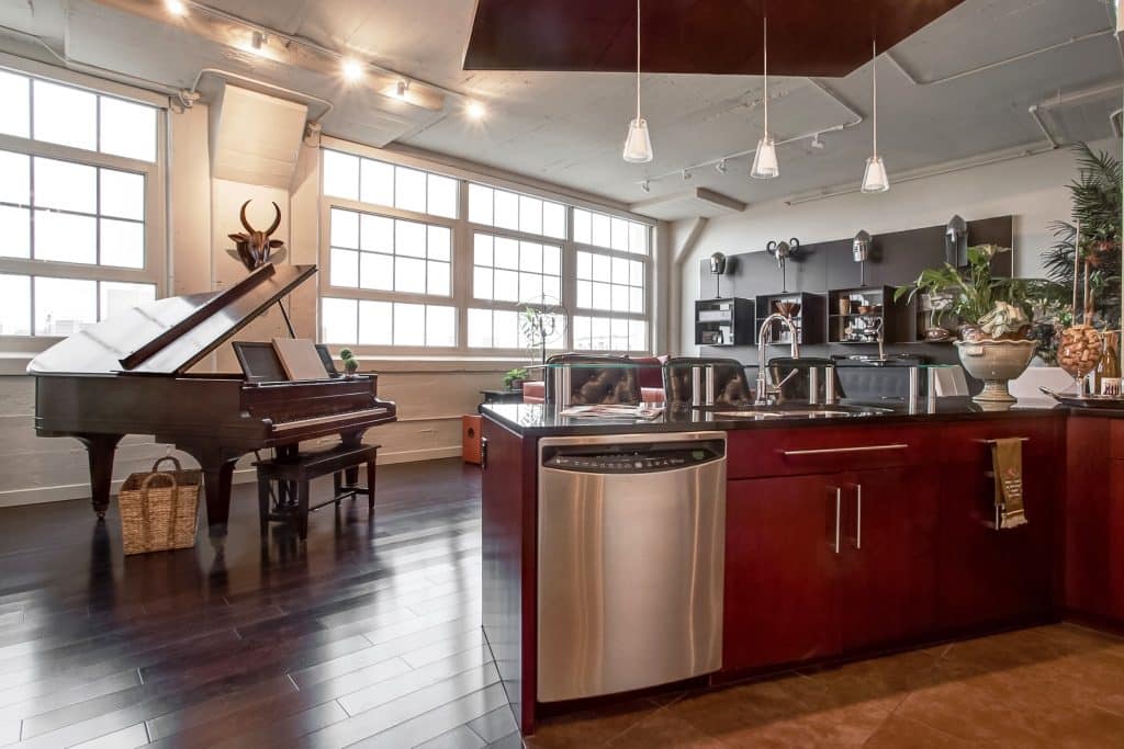 2600-W.-7th-2450-5-1-1024x683