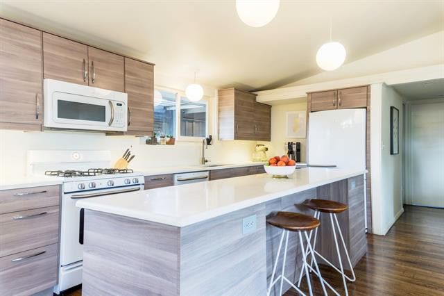 2604-Andrea-Ln.-Front