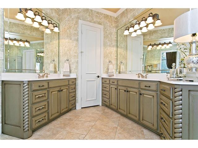 2605-Eldorado-Master-bath-1