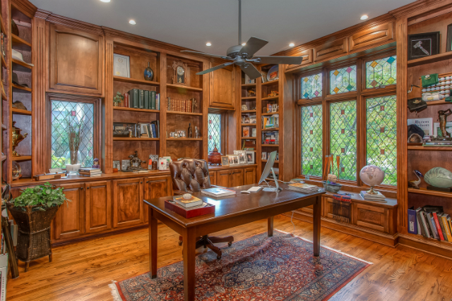 2617-Colonial-Parkway-2
