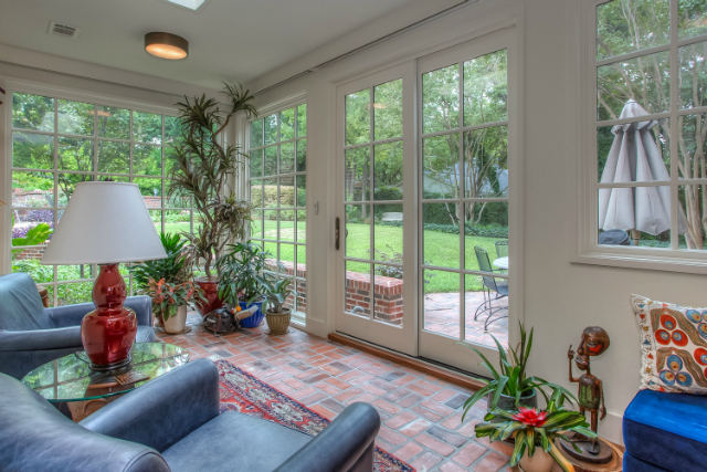 2617-Colonial-Parkway-2