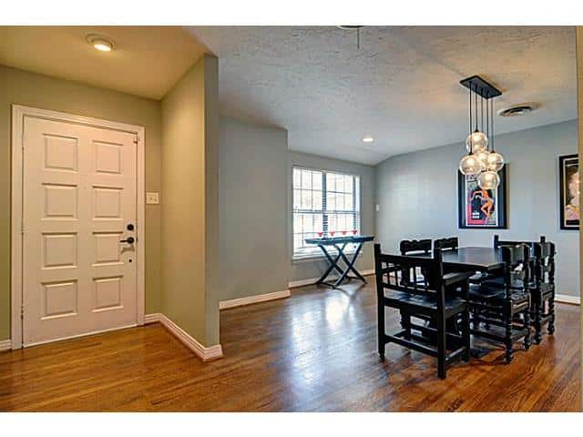 2644-W-Seminary-dining