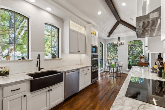 04_13429Hughes_004-1